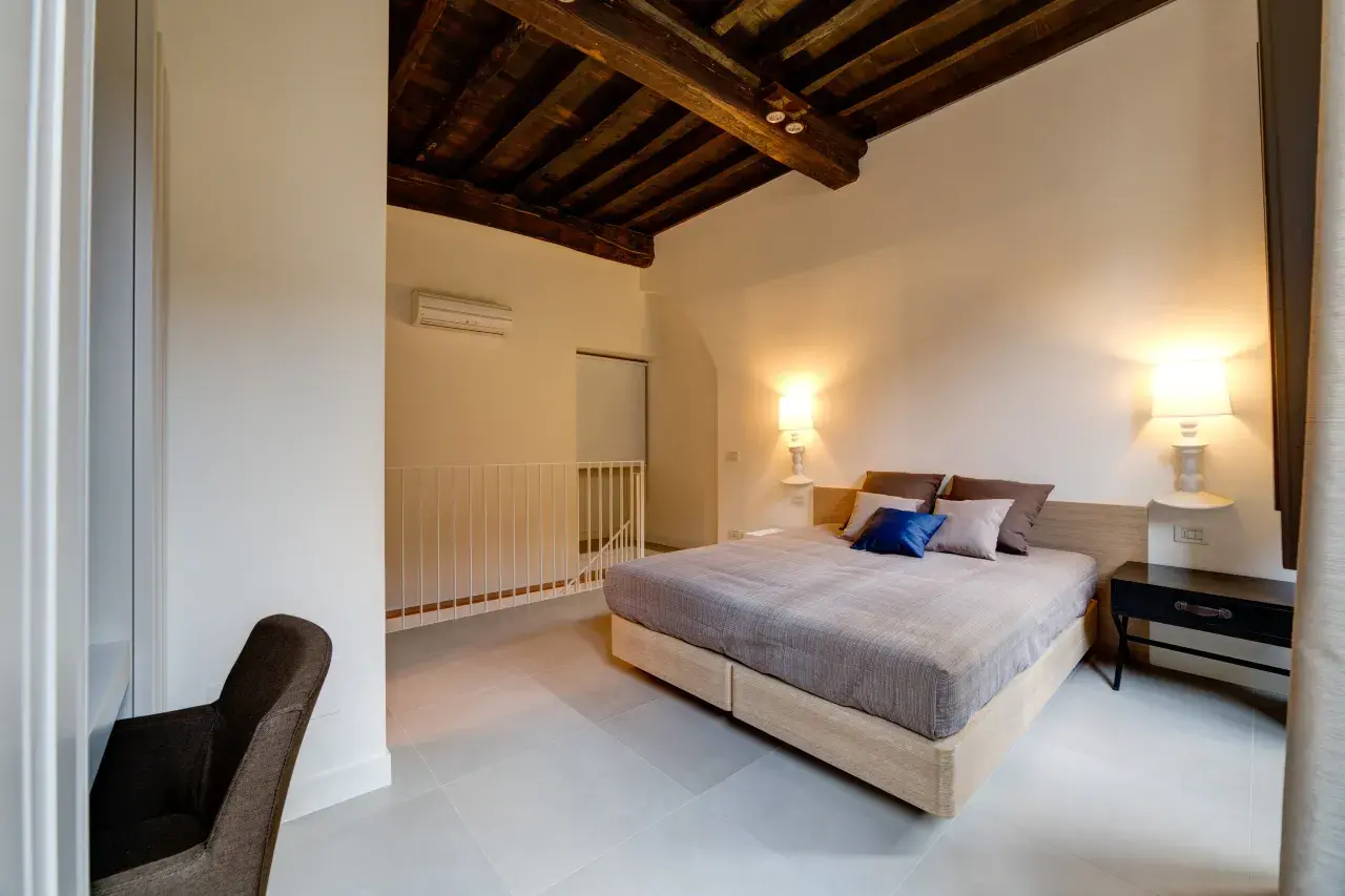 Master bedroom in the Bilo Deluxe apartment.