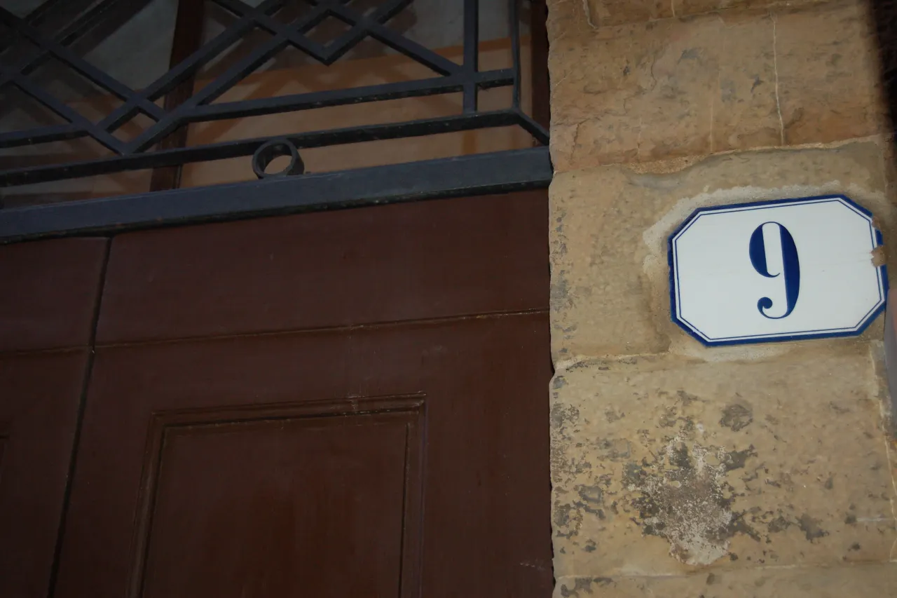 Blue house number 9 of Palazzo Mannaioni, suites in Florence.